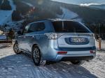 Mitsubishi Outlander PHEV 2012 года